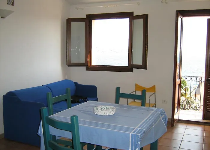 Scoglio Baleno Апартаменты *